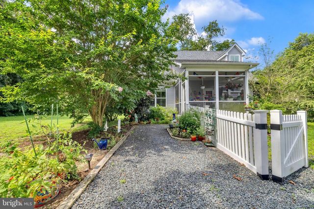 321 FRONT ST, Crumpton, MD 21628