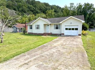 346 Ducktown Street, Soddy Daisy, TN 37379