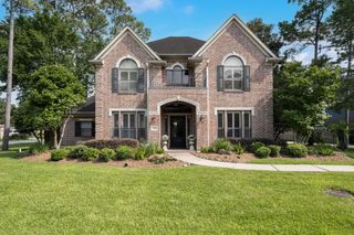 1006 Acorn Court, Friendswood, TX 77546