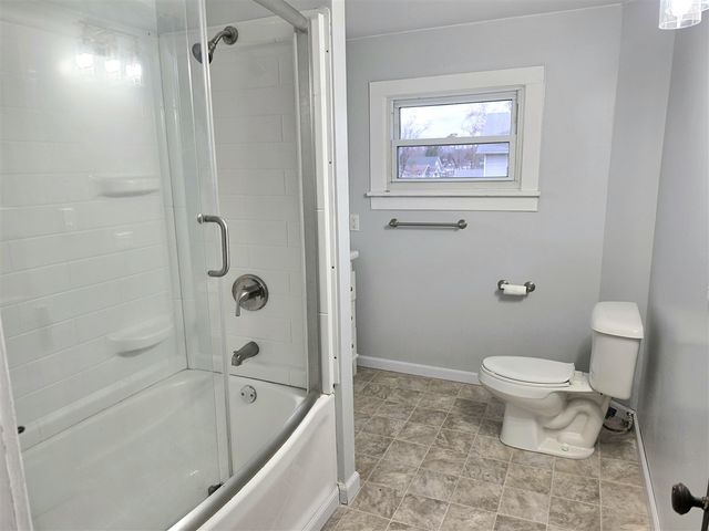 406 E Mcdevitt Avenue, Jackson, MI 49203