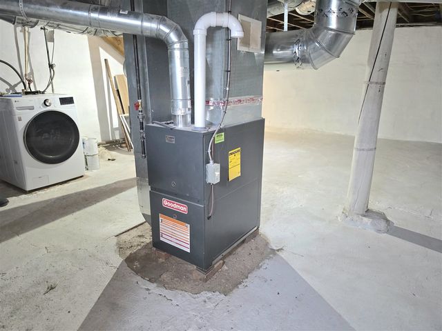 406 E Mcdevitt Avenue, Jackson, MI 49203