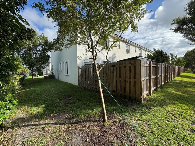 2604 SE 19th St, Homestead, FL 33035