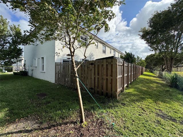 2604 SE 19th St, Homestead, FL 33035