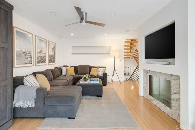 1456 Manhattan Beach Boulevard D, Manhattan Beach, CA 90266