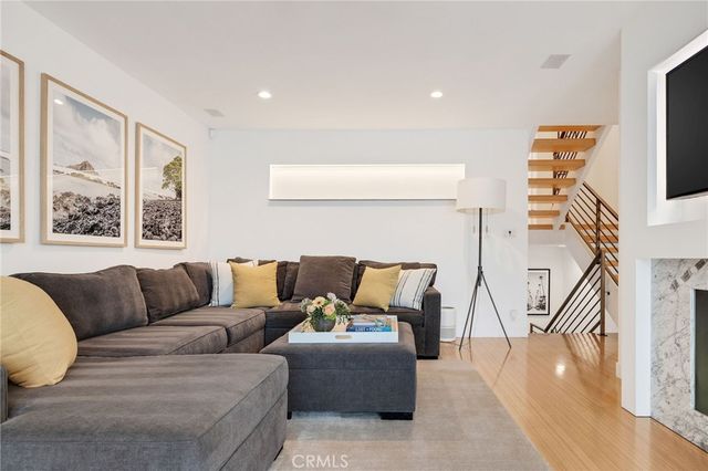1456 Manhattan Beach Boulevard D, Manhattan Beach, CA 90266