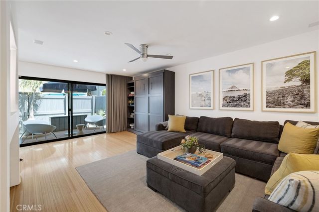 1456 Manhattan Beach Boulevard D, Manhattan Beach, CA 90266