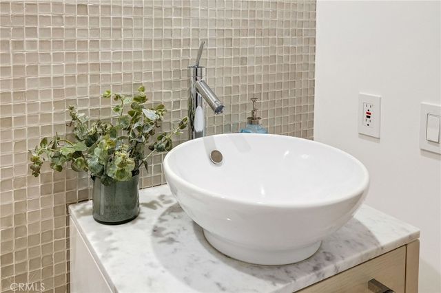 1456 Manhattan Beach Boulevard D, Manhattan Beach, CA 90266