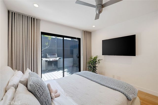 1456 Manhattan Beach Boulevard D, Manhattan Beach, CA 90266
