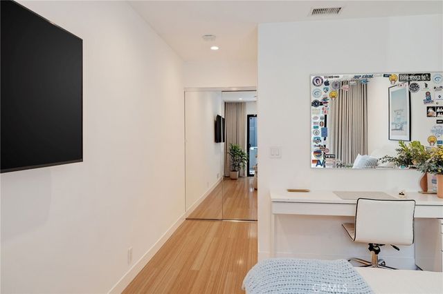 1456 Manhattan Beach Boulevard D, Manhattan Beach, CA 90266
