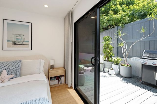 1456 Manhattan Beach Boulevard D, Manhattan Beach, CA 90266