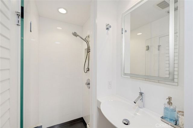 1456 Manhattan Beach Boulevard D, Manhattan Beach, CA 90266
