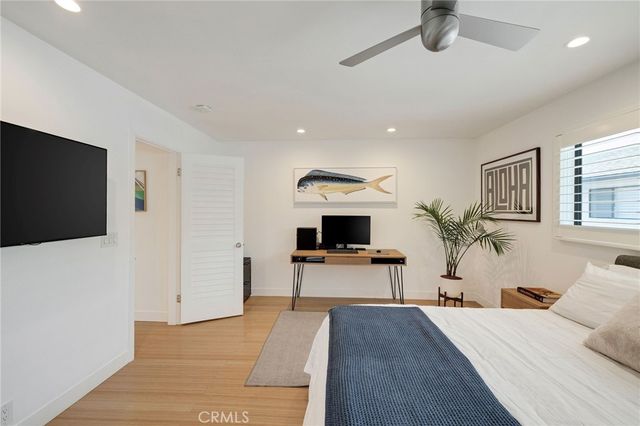 1456 Manhattan Beach Boulevard D, Manhattan Beach, CA 90266