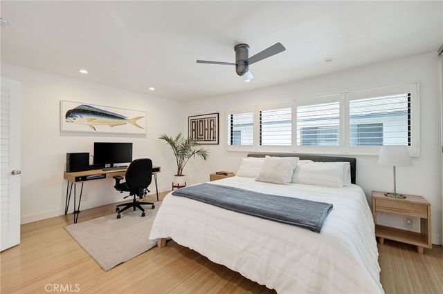 1456 Manhattan Beach Boulevard D, Manhattan Beach, CA 90266