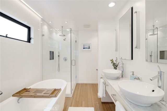 1456 Manhattan Beach Boulevard D, Manhattan Beach, CA 90266