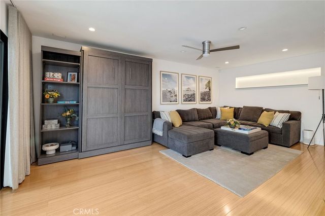 1456 Manhattan Beach Boulevard D, Manhattan Beach, CA 90266