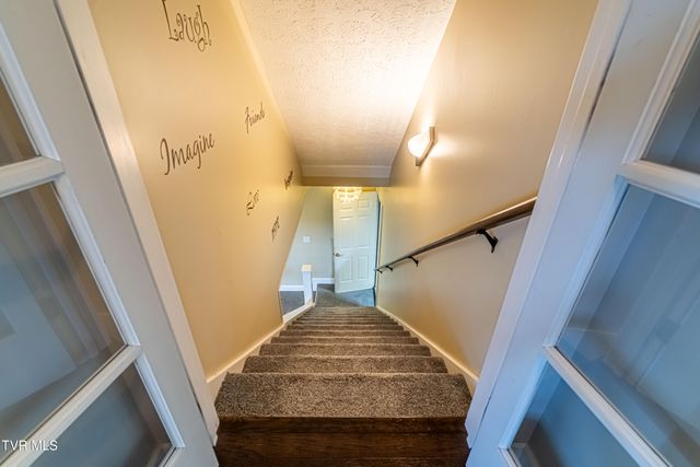 20220 Colony Lane, Bristol, VA 24202