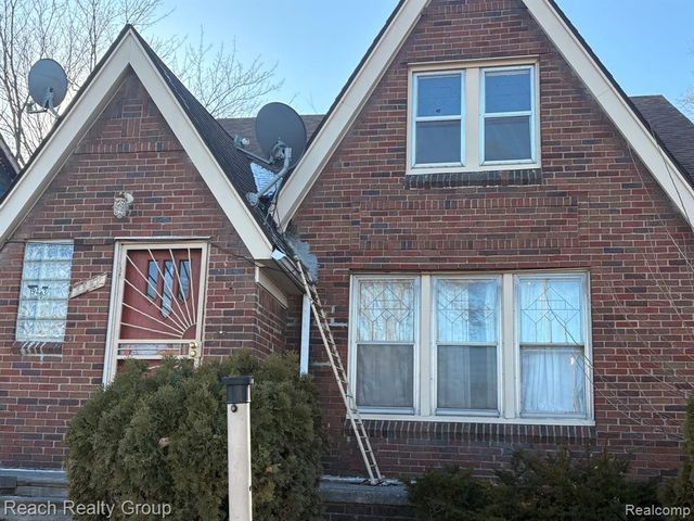 19403 Moenart Street, Detroit, MI 48234