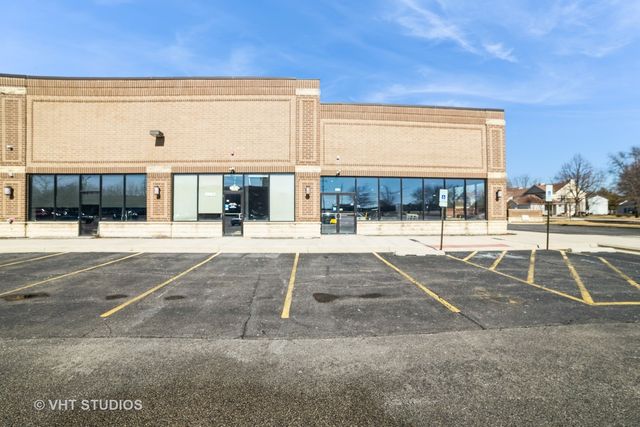 2172 Lake Cook Road, Algonquin, IL 60102