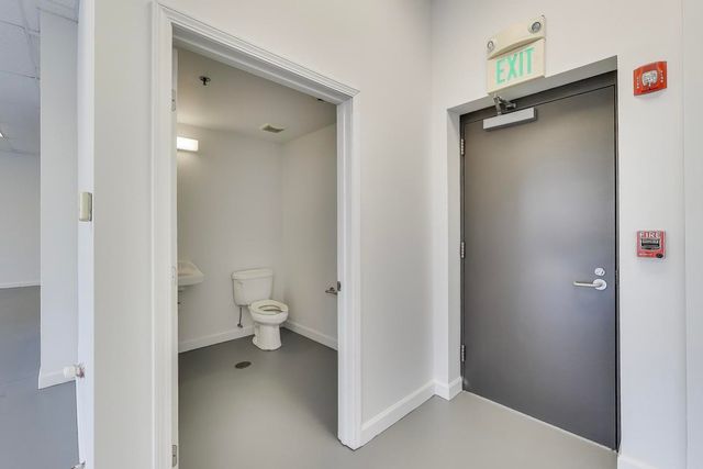 2172 Lake Cook Road, Algonquin, IL 60102