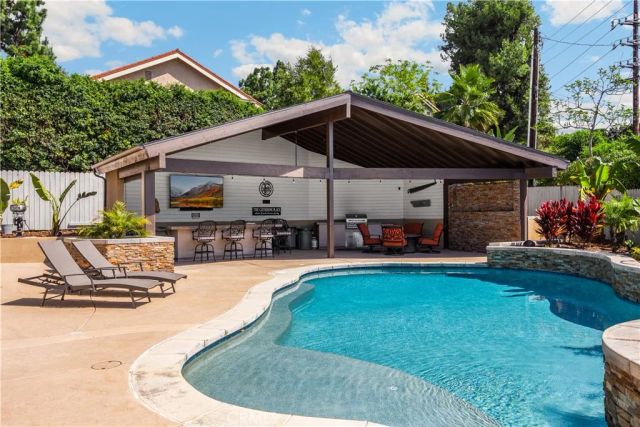 1001 W Dorothy Drive, Brea, CA 92821