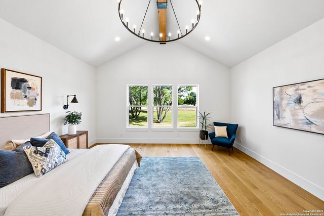 456 Rio Azul Dr, Pipe Creek, TX 78063