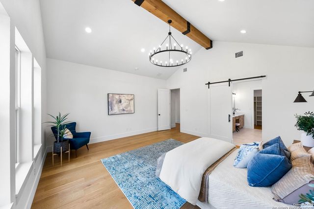 456 Rio Azul Dr, Pipe Creek, TX 78063