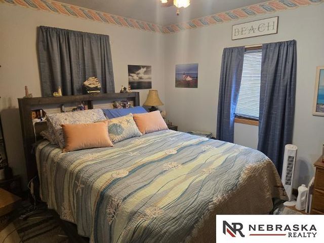 6735 Kansas Avenue, Omaha, NE 68104