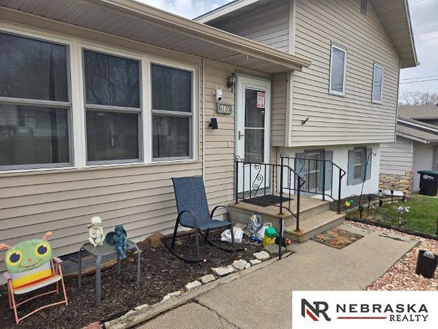 6735 Kansas Avenue, Omaha, NE 68104