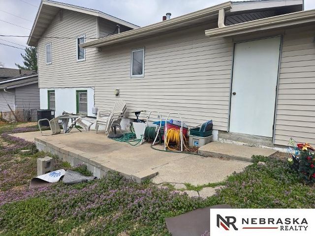 6735 Kansas Avenue, Omaha, NE 68104