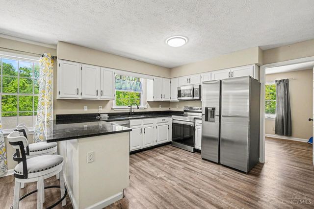1504 Tyrolean Way, Lawrenceburg, IN 47025
