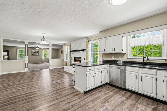 1504 Tyrolean Way, Lawrenceburg, IN 47025