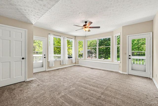 1504 Tyrolean Way, Lawrenceburg, IN 47025