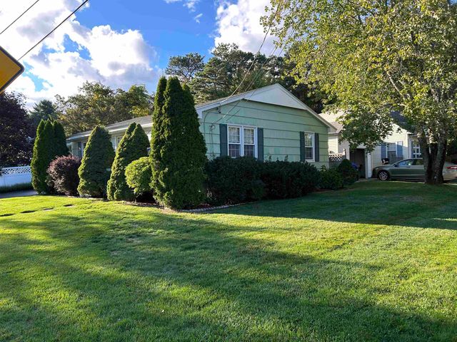 5 Pinedale Street, Manchester, NH 03102