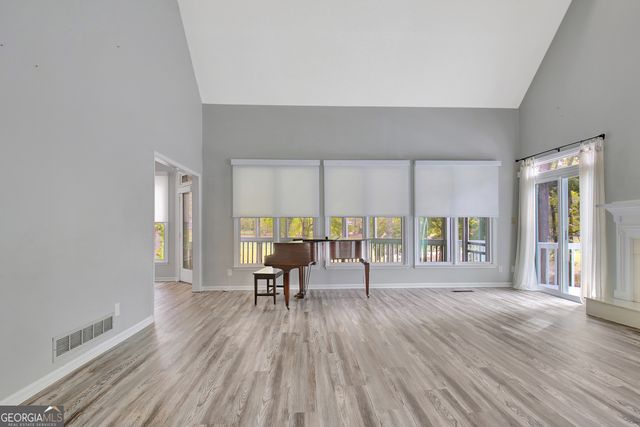 312 Evian Way, Peachtree City, GA 30269