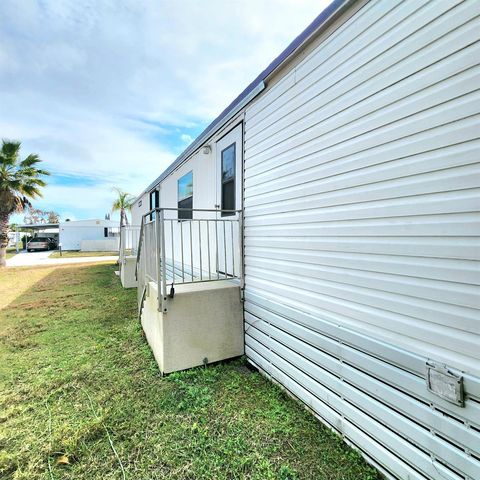 15 Alta Loma, Port St. Lucie, FL 34952