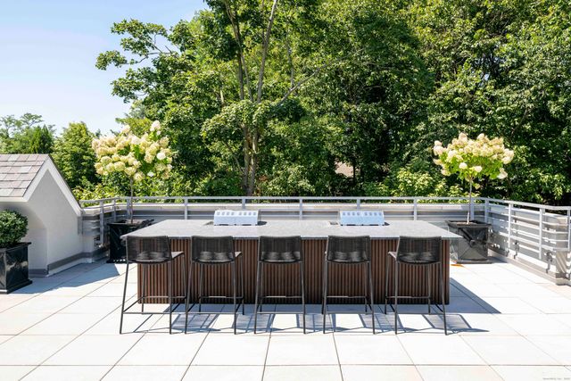 100 East Putnam Avenue 311, Greenwich, CT 06807