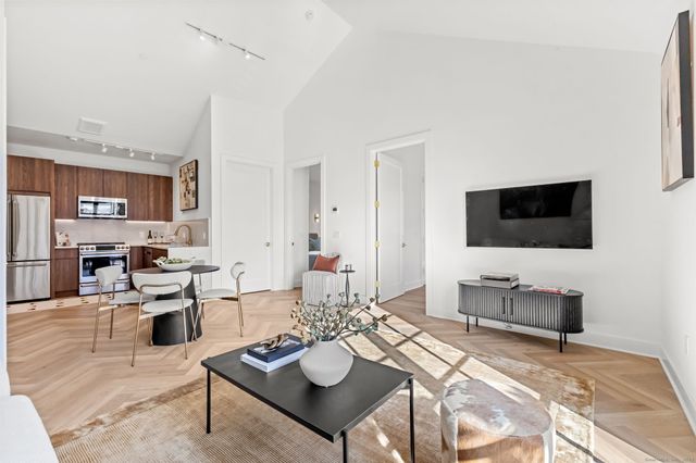 100 East Putnam Avenue 311, Greenwich, CT 06807