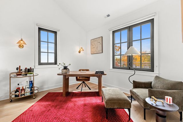 100 East Putnam Avenue 311, Greenwich, CT 06807