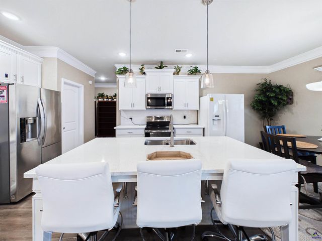 619 Samantha Brooke Way, Bonaire, GA 31005