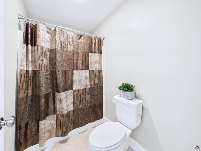 619 Samantha Brooke Way, Bonaire, GA 31005