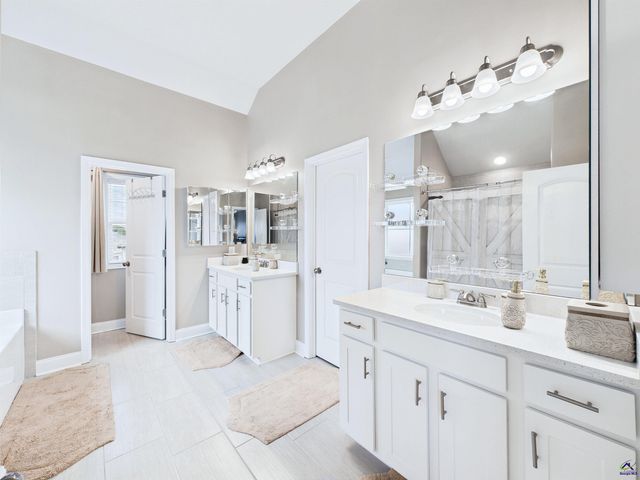 619 Samantha Brooke Way, Bonaire, GA 31005