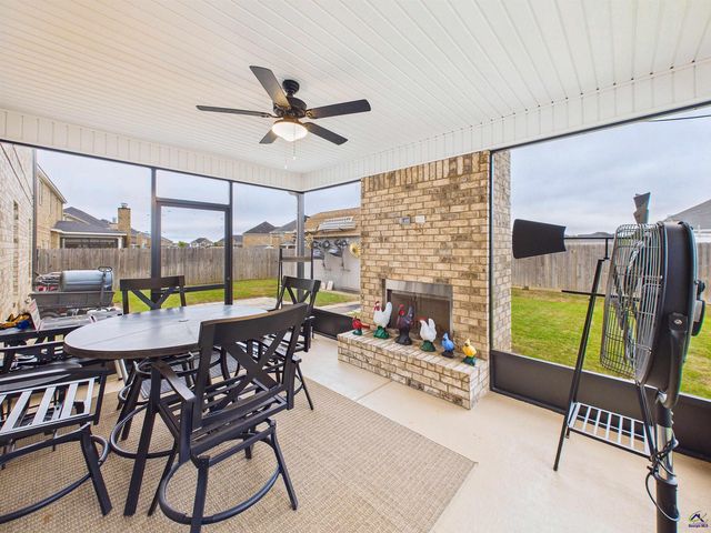 619 Samantha Brooke Way, Bonaire, GA 31005