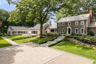 50 Brush Hill Lane, Milton, MA 02186