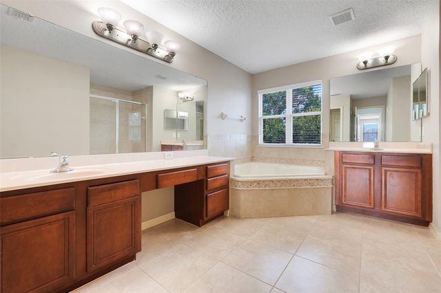 26023 MEADOW BREEZE LANE, Leesburg, FL 34748