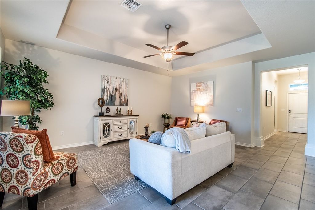 9222 Murdock Dr, Corpus Christi, TX 78410 — photo 5