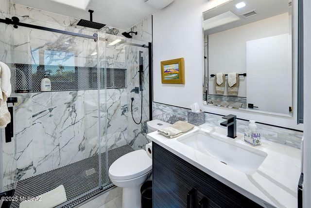 5100 E Calle Brillante, Tucson, AZ 85718