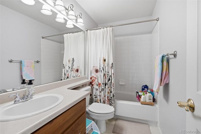 3035 S Indiana Street, Lakewood, CO 80228