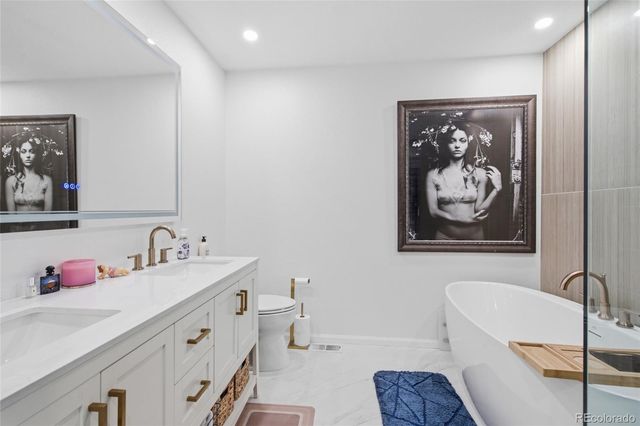 3035 S Indiana Street, Lakewood, CO 80228