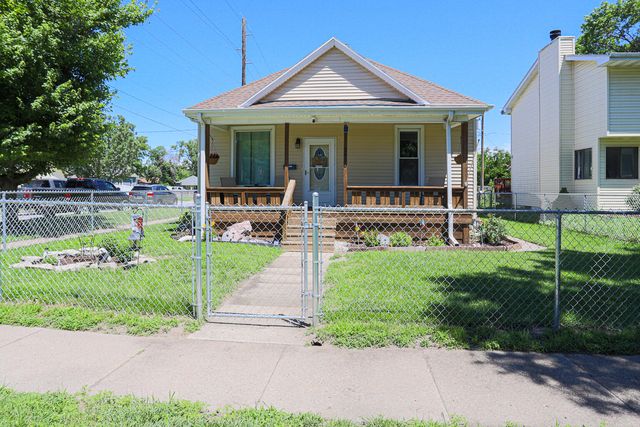 2830 AVENUE D, Council Bluffs, IA 51501