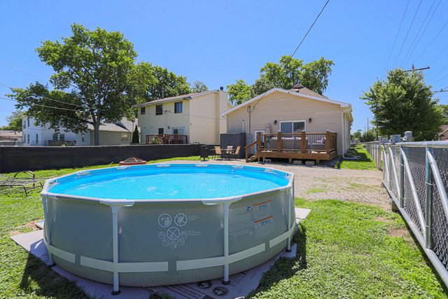 2830 AVENUE D, Council Bluffs, IA 51501